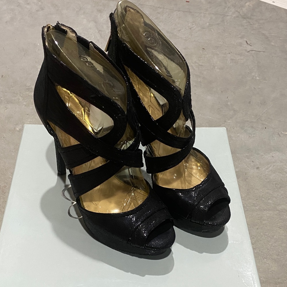 Jessica Simpson Black Strappy Peep-Toe High Heels size 8